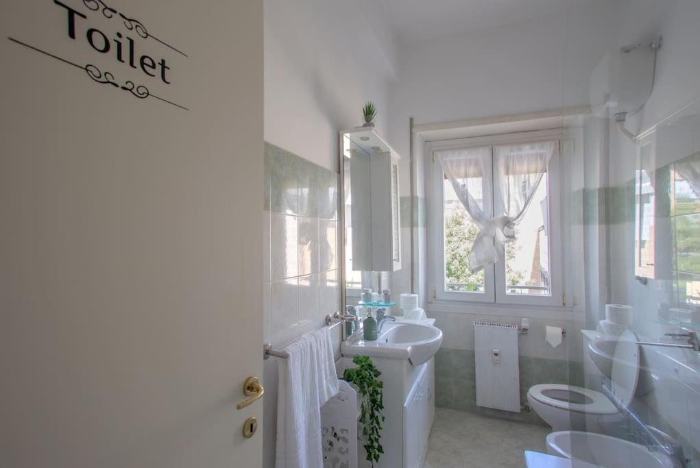 Home Bernadette Rzym Zewnętrze zdjęcie