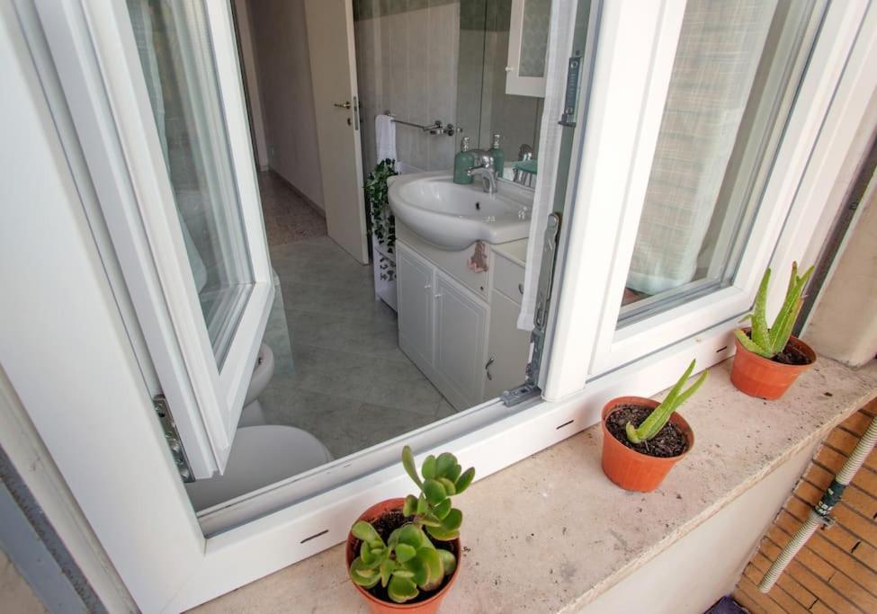 Home Bernadette Rzym Zewnętrze zdjęcie